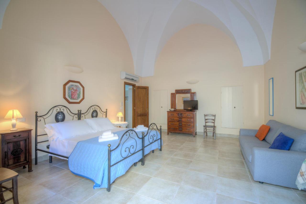 Bed and Breakfast Lu Caffa By Typney Vernole Exterior foto