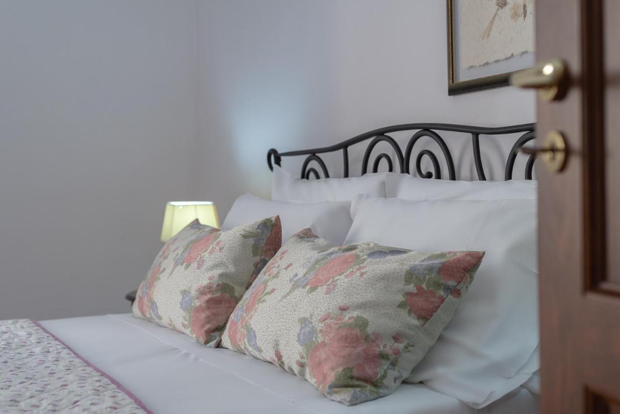 Bed and Breakfast Lu Caffa By Typney Vernole Exterior foto