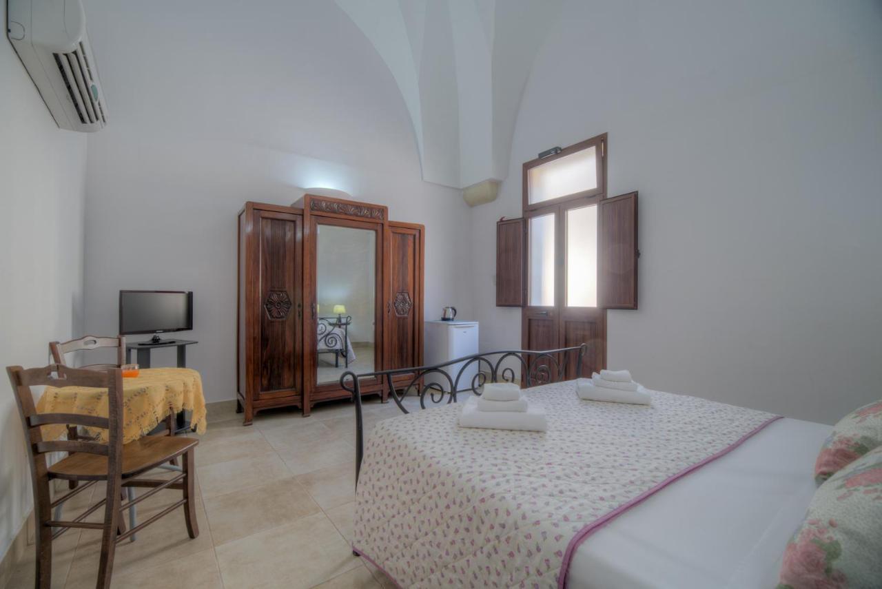Bed and Breakfast Lu Caffa By Typney Vernole Exterior foto